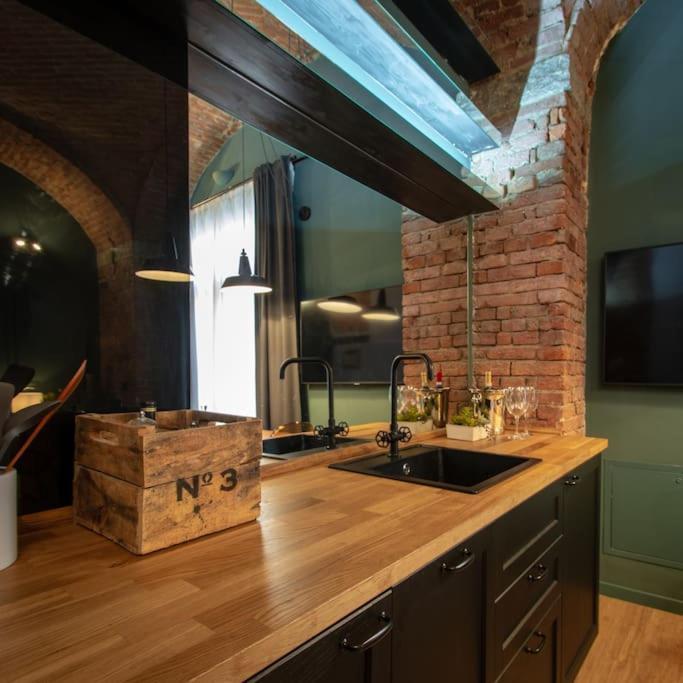 Casa Bellezia- Design E Storia Nel Cuore Di Torino エクステリア 写真