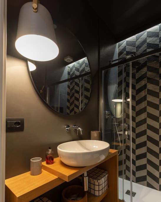 Casa Bellezia- Design E Storia Nel Cuore Di Torino エクステリア 写真