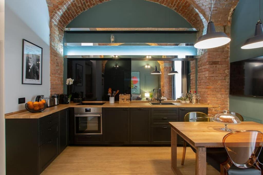 Casa Bellezia- Design E Storia Nel Cuore Di Torino エクステリア 写真